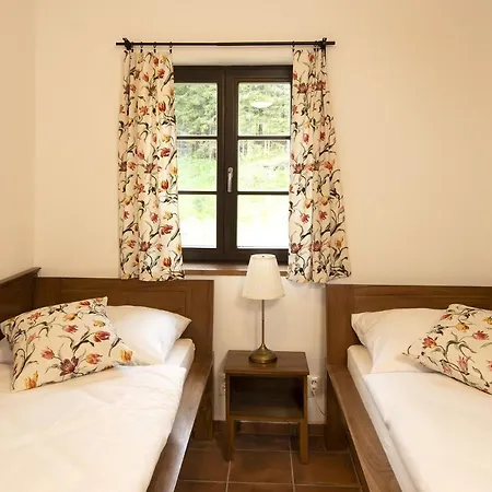 Vendégház Dvur Liskovy Vrch Strážný