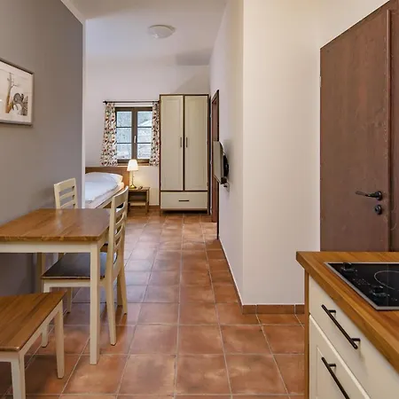 Dvur Liskovy Vrch Guest house 4*