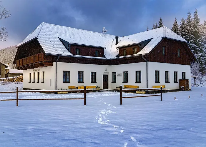 Dvur Liskovy Vrch Strazny