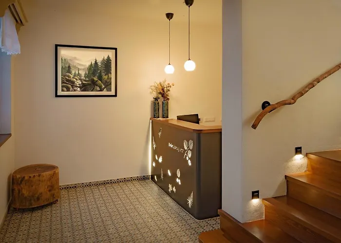 Dvur Liskovy Vrch 3* Strazny