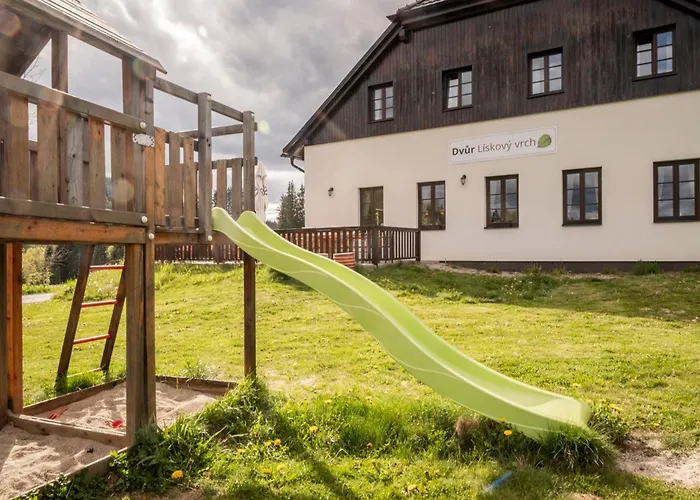 Dvur Liskovy Vrch Gæstehus 3*